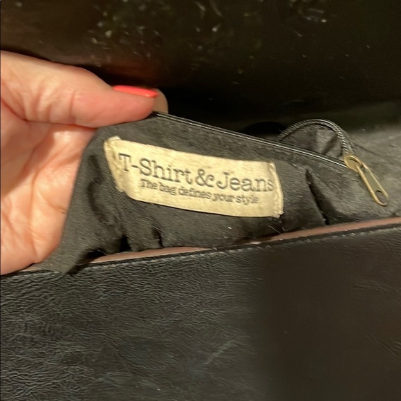 T-Shirt & Jeans Black Crossbody Bag with Braided Accents - Picture 3 of 8